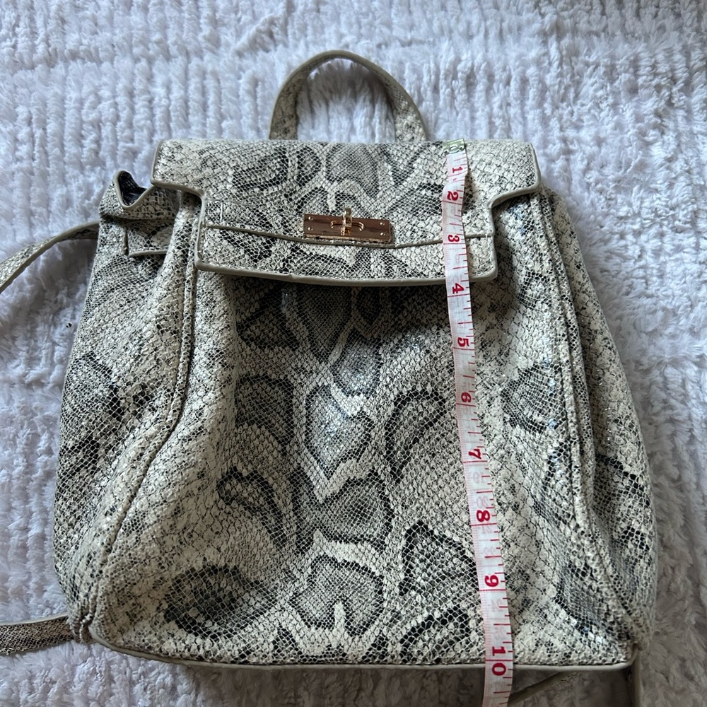Mini backpack - Picture 6 of 10